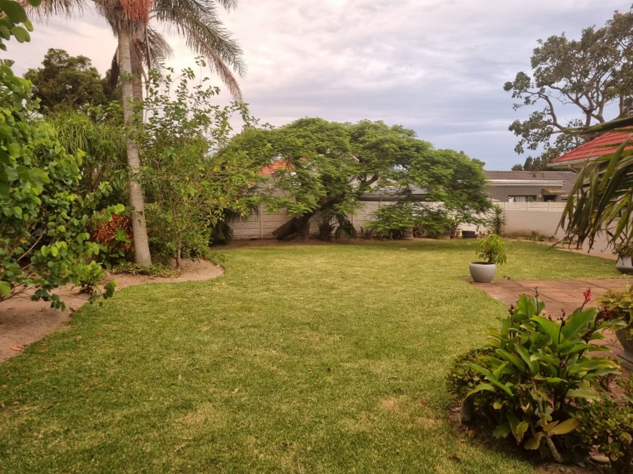 To Let 4 Bedroom Property for Rent in Beacon Bay Eastern Cape
